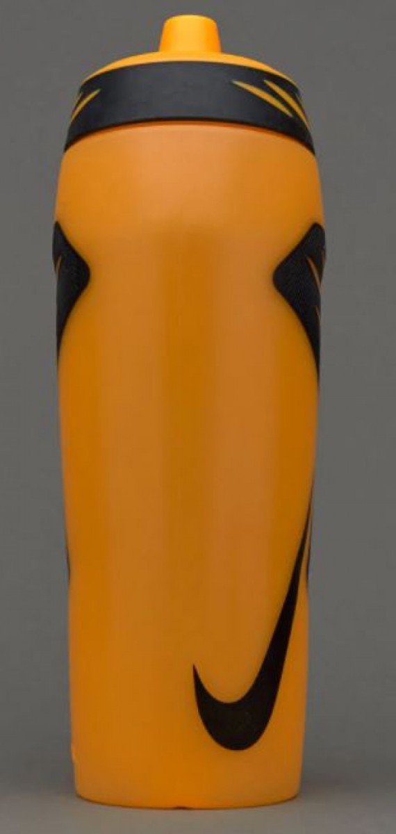 https://www.trekandtravel.co.uk/productimages/1200/nike-hyperfuel-water-bottle-24oz-orange-black_266601.jpg
