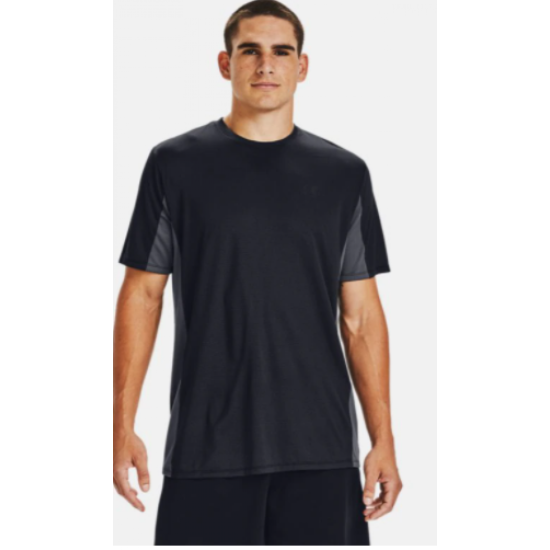 Mens UA Training Vent Short Sleeve